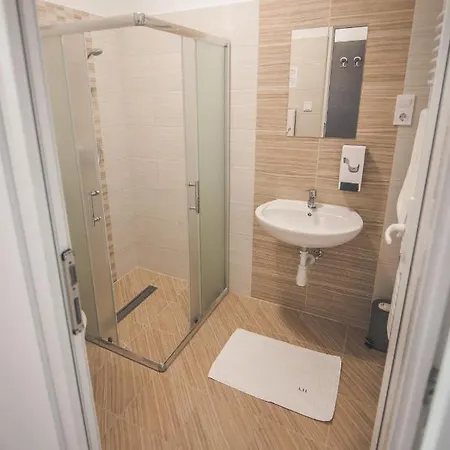 Tenisz Panzió - 3* Baja