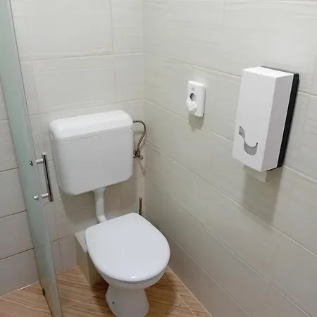 Tenisz Panzio - Couette-café Baja