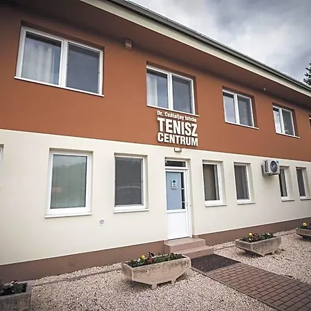 Tenisz Panzió -