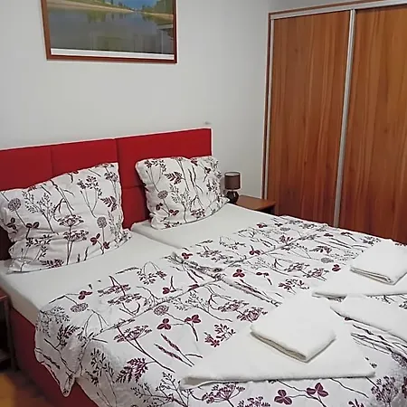 Bed and breakfast Tenisz Panzió - 3*